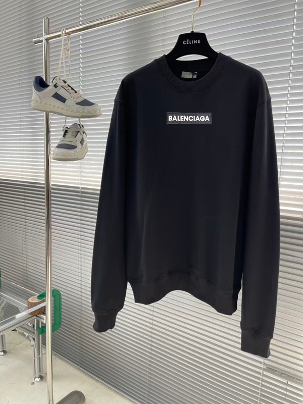 ブランドパーカー正面デザイン